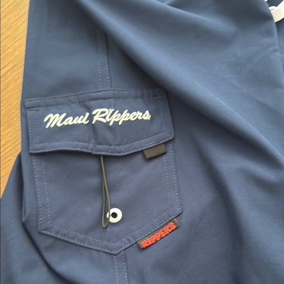 Maui Rippers Navy Swim Cargo Pocket Board Shorts size 16 9” inseam NWOT - Picture 3 of 11